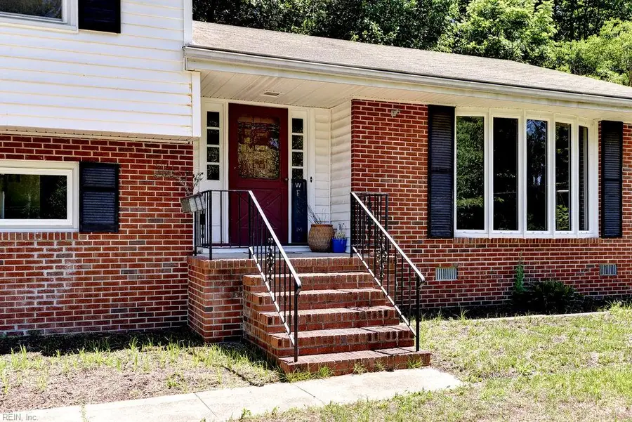 9220 Minnetree Hill Road, Providence Forge, VA 23140 - #2