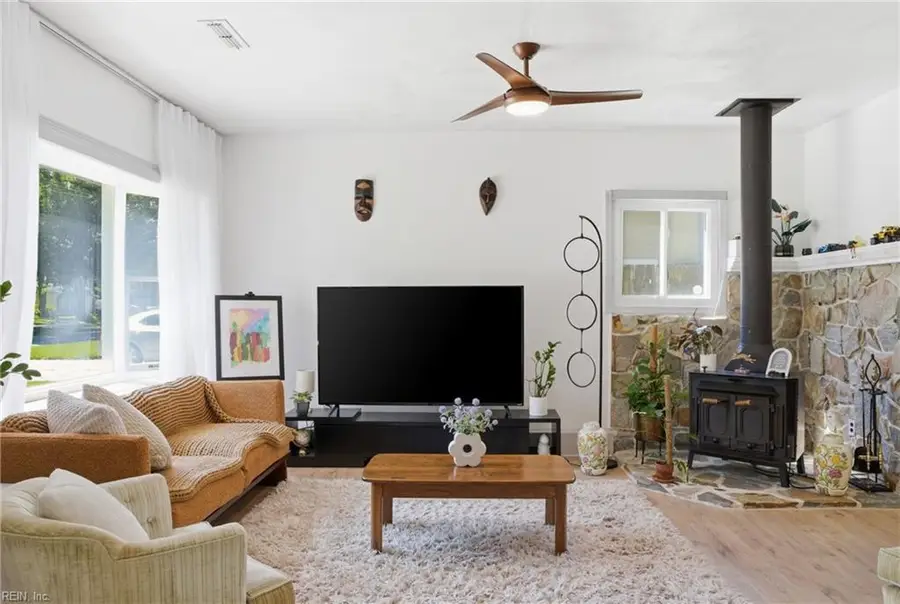925 Lamplight Lane, Virginia Beach, VA 23452 - #3
