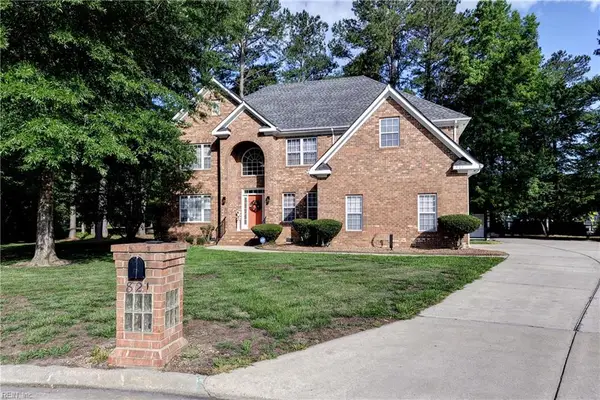 821 Edinburgh Court, Smithfield, VA 23430