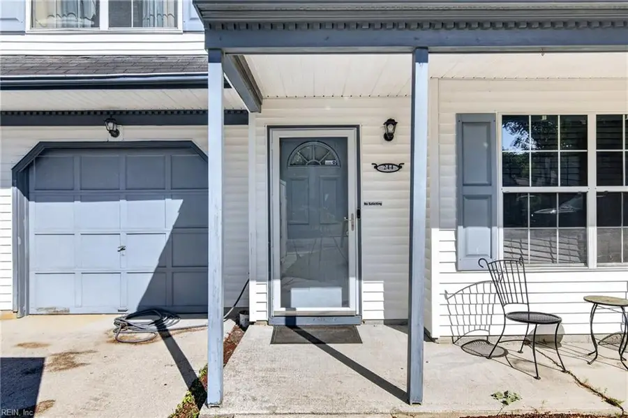 244 Summerlake Ln, Newport News, VA 23602 - #2