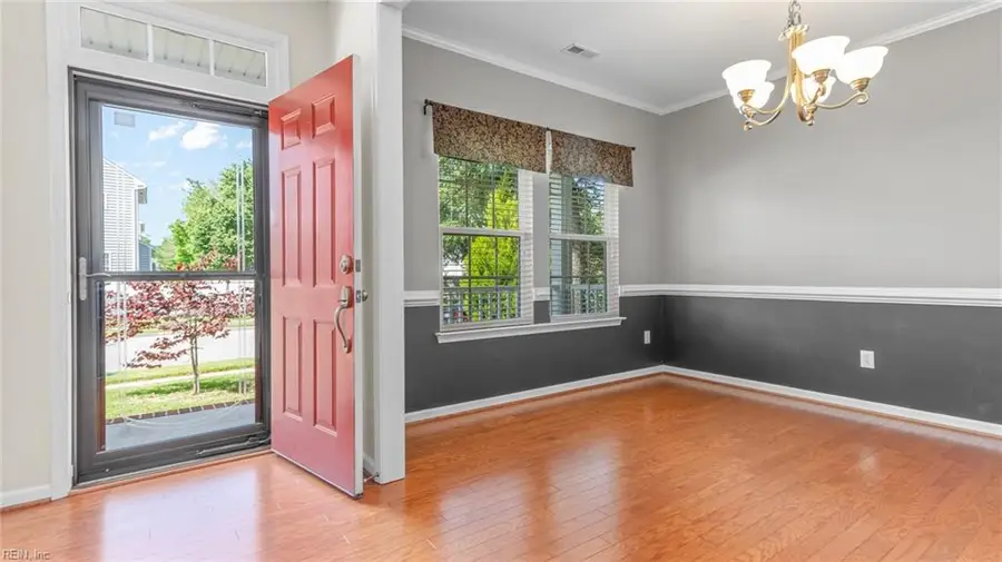 705 Creekwood Drive, Chesapeake, VA 23323 - #2