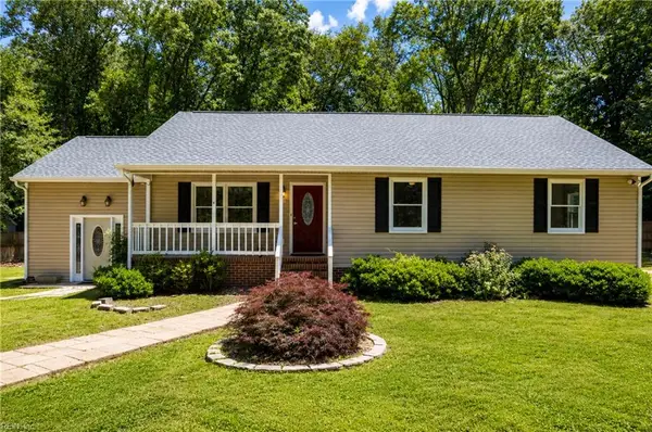 8253 Manor Drive, Gloucester, VA 23061