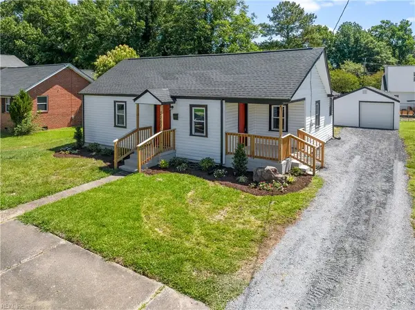 2707 Pinewell Street, Portsmouth, VA 23702