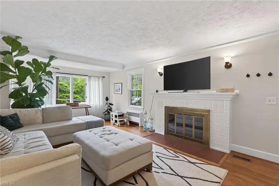 6031 Newport Avenue, Norfolk, VA 23505 - #3