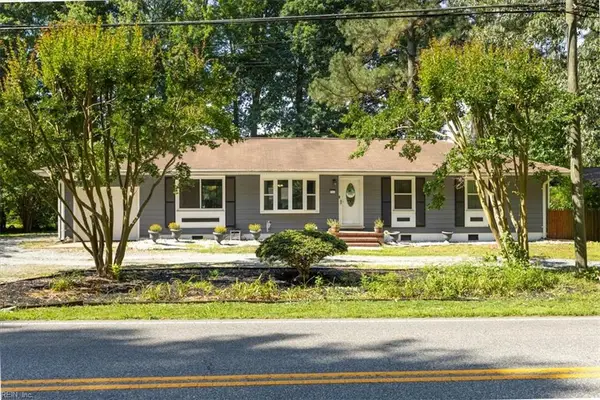 702 Seaford Road, Seaford, VA 23696
