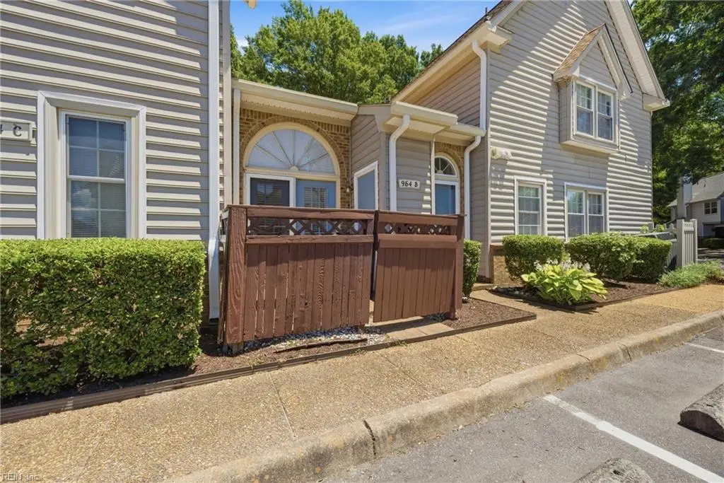 964 Saint Andrews Reach #B, Chesapeake, VA 23320 - #1