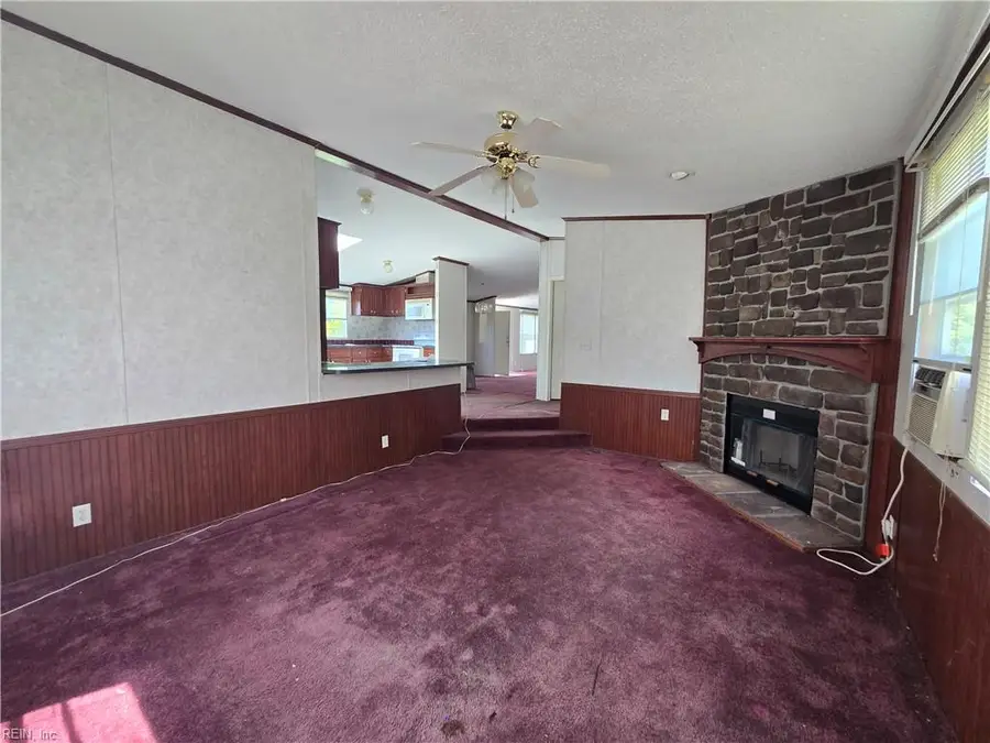 213 Butler Street, Waverly, VA 23890 - #2