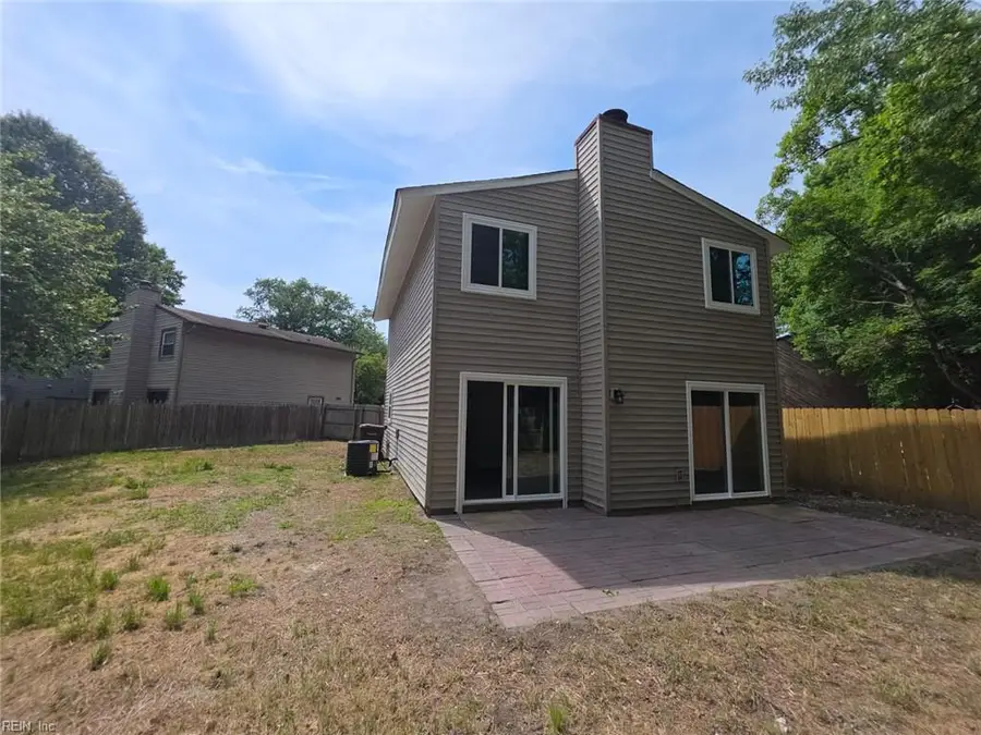 12 Glouchester Circle, Chesapeake, VA 23320 - #2