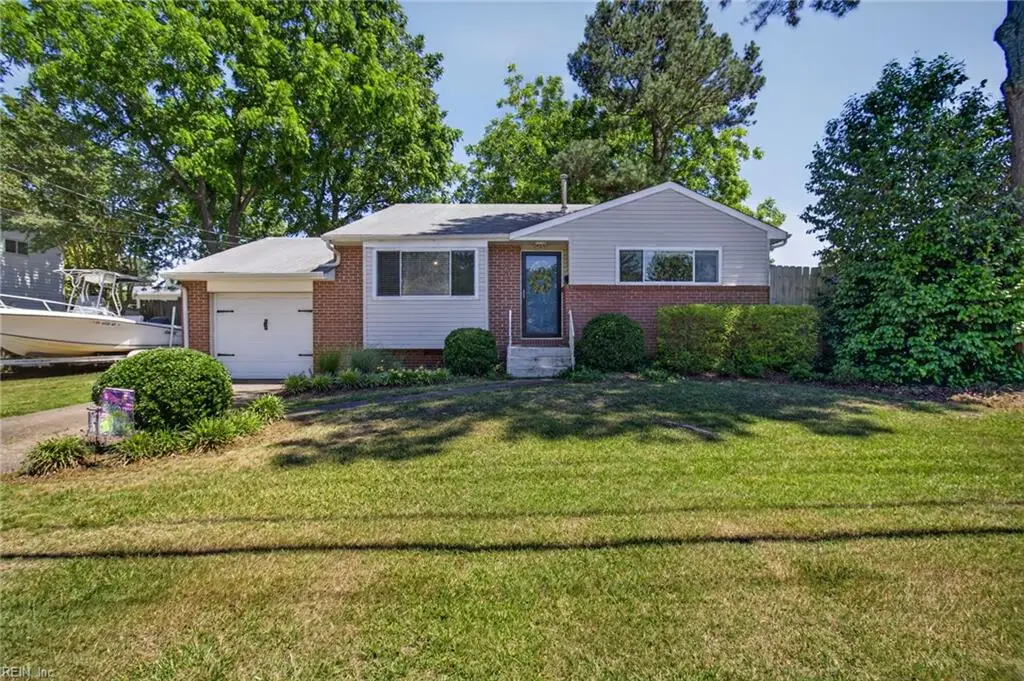 560 N Witchduck Road, Virginia Beach, VA 23462 - #1