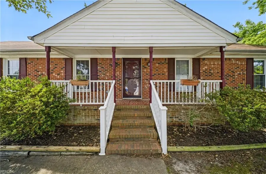 908 Landing Creek Drive, Chesapeake, VA 23323 - #2