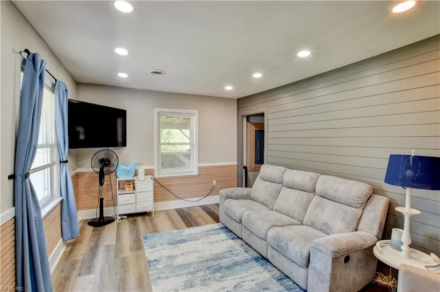 2 Clover Street, Hampton, VA 23669 - #2