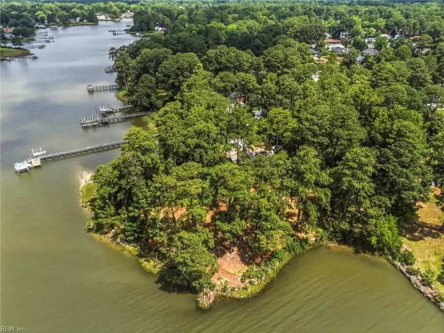 2736 Sterling Point Drive, Portsmouth, VA 23703 - #2