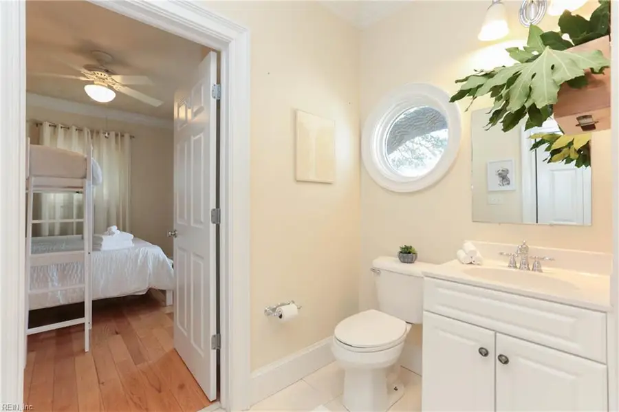 822 W Ocean View Avenue, Norfolk, VA 23505 - #3