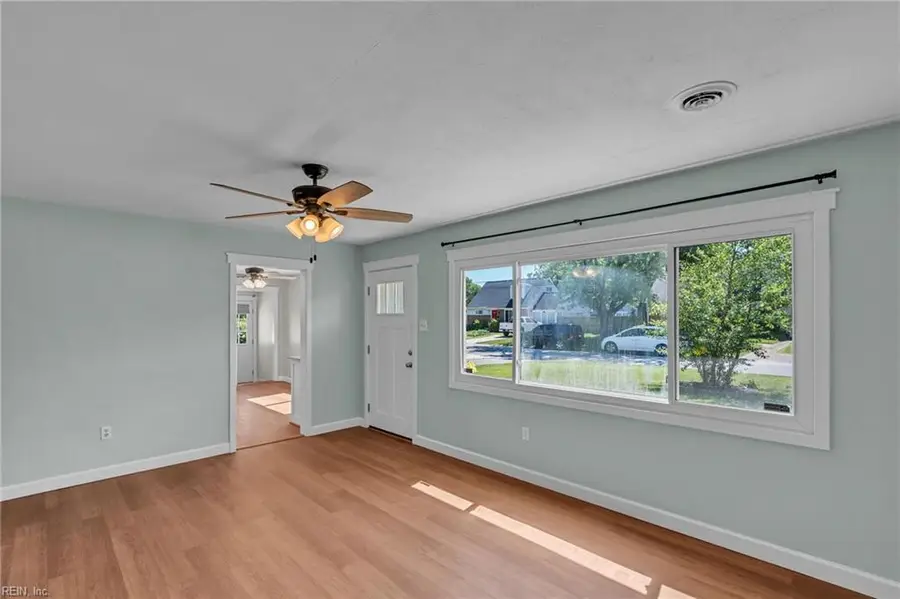 661 Kenneth Road, Virginia Beach, VA 23462 - #2