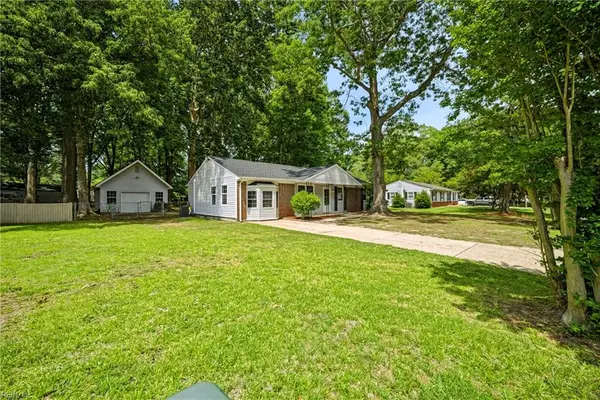3904 Old Farm Road, Portsmouth, VA 23703