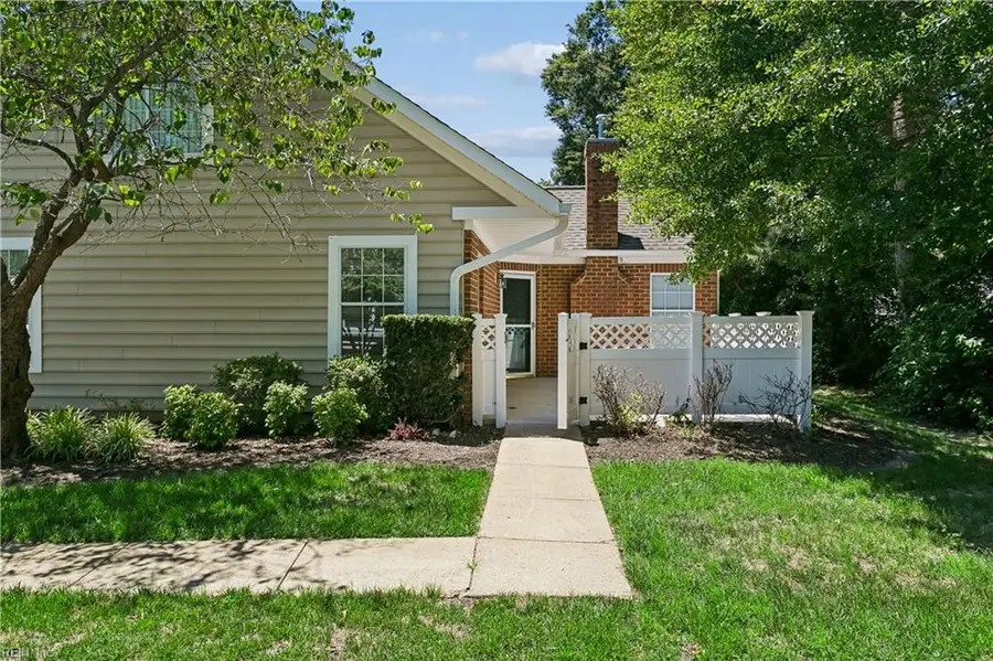 210 Timberline Loop, Yorktown, VA 23692 - #2