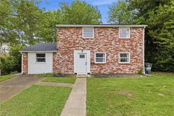 2102 Grimes Road, Hampton, VA 23663