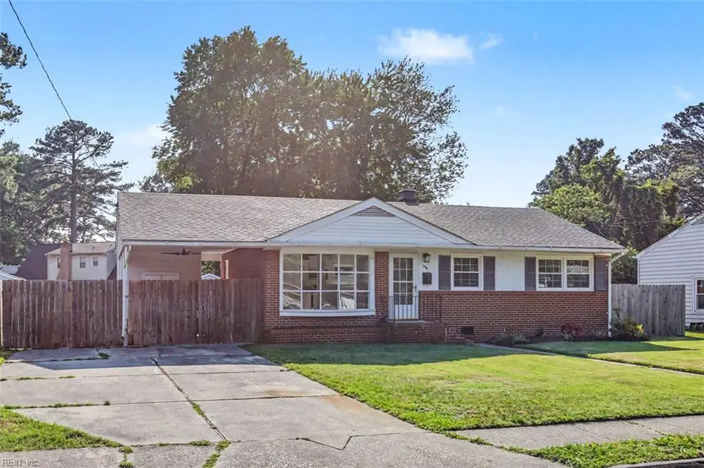 129 Lynnhaven Drive, Hampton, VA 23666 - #1