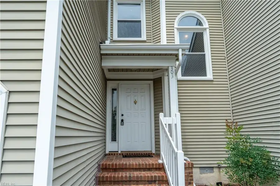 303 Bridge Crossing, Yorktown, VA 23692 - #2