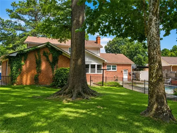 316 Tudor Place, Chesapeake, VA 23325