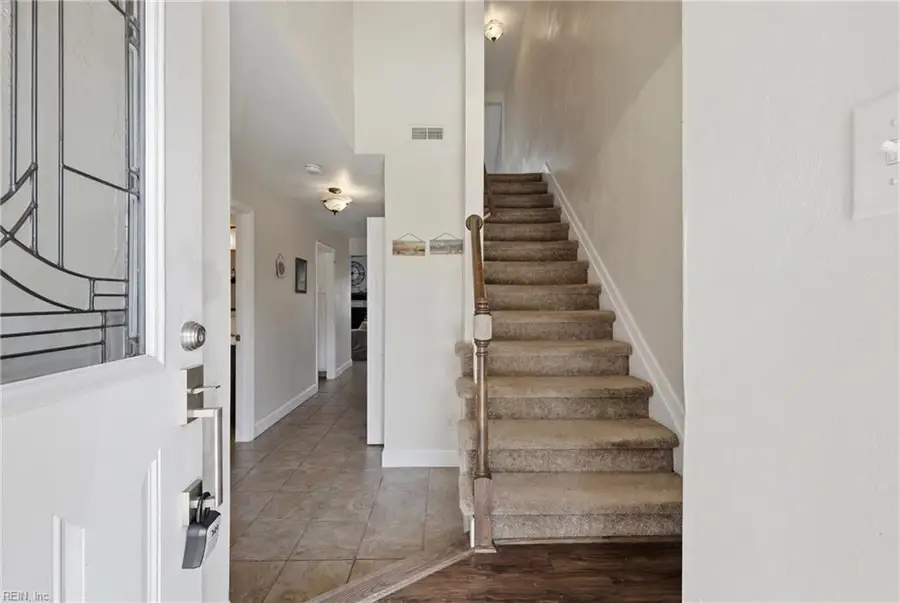 462 Falling Lane, Virginia Beach, VA 23454 - #3
