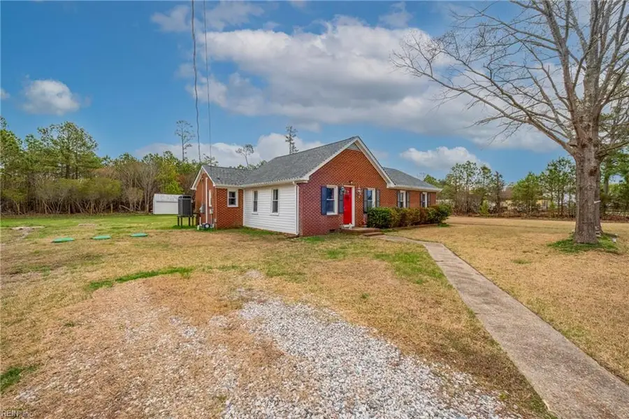 2111 Jenkins Neck Road, Gloucester Point, VA 23062 - #2