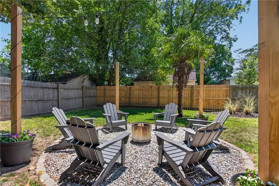 16 Roberts Court E, Portsmouth, VA 23701 - #3