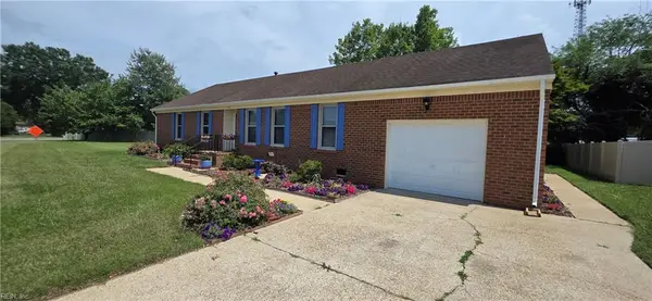 725 Luray Terrace, Chesapeake, VA 23322