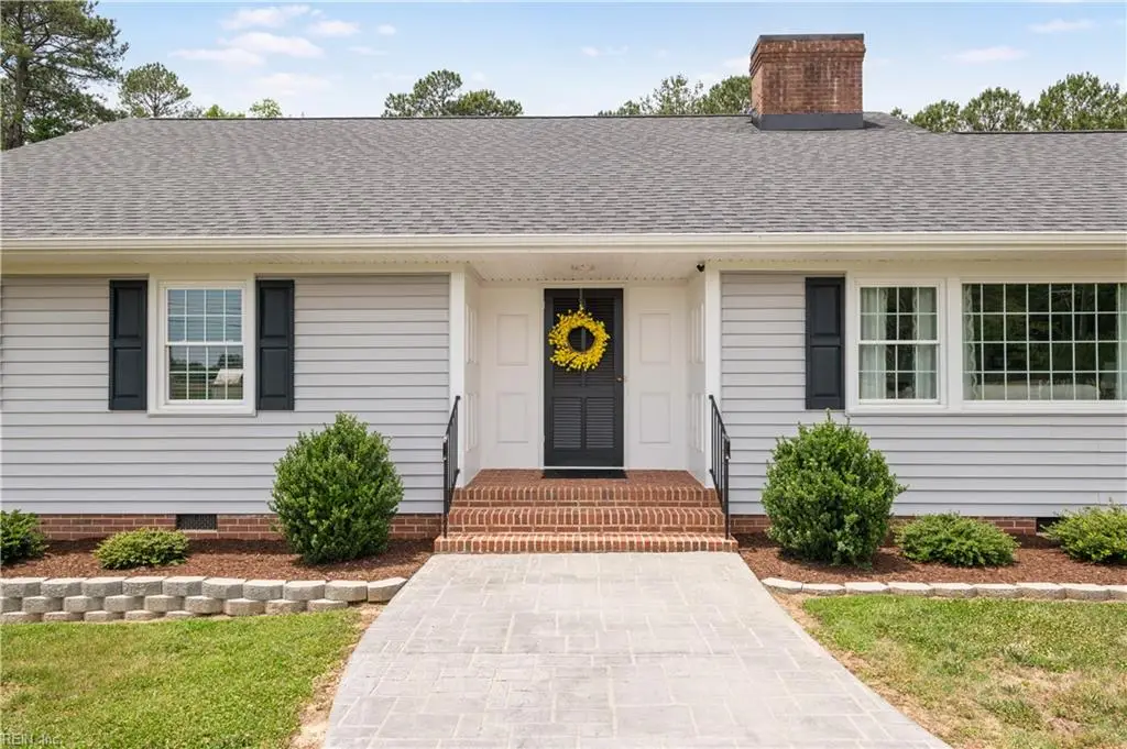 540 West Main Street, Wakefield, VA 23888 - #1