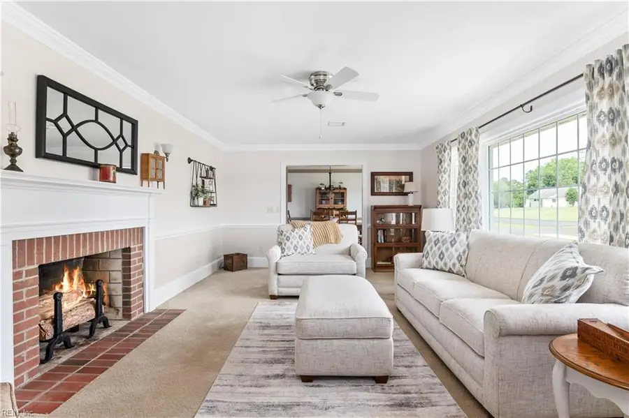 540 West Main Street, Wakefield, VA 23888 - #3