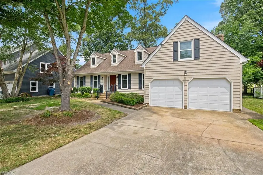 434 Granada Drive, Chesapeake, VA 23322 - #2