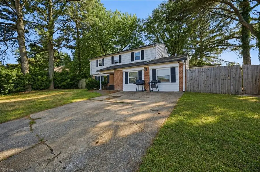 836 Sir Lancelot Drive, Chesapeake, VA 23323 - #2