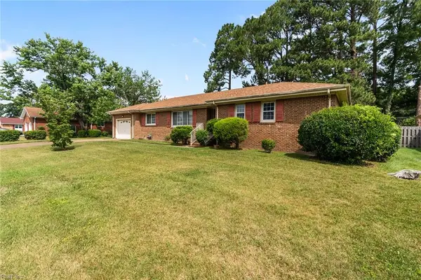 404 Redbrick Drive, Chesapeake, VA 23325