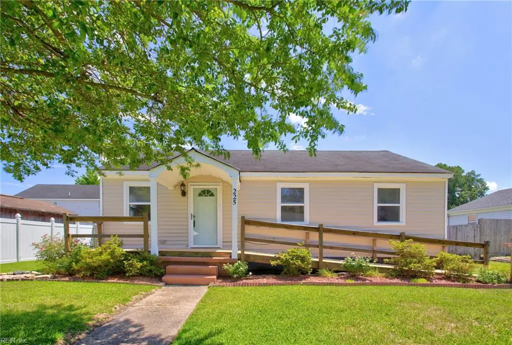 225 Castlewood Road, Portsmouth, VA 23702 - #1