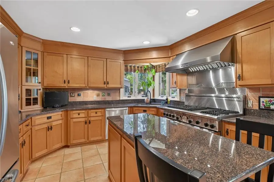 1006 Seville Drive, Chesapeake, VA 23322 - #2