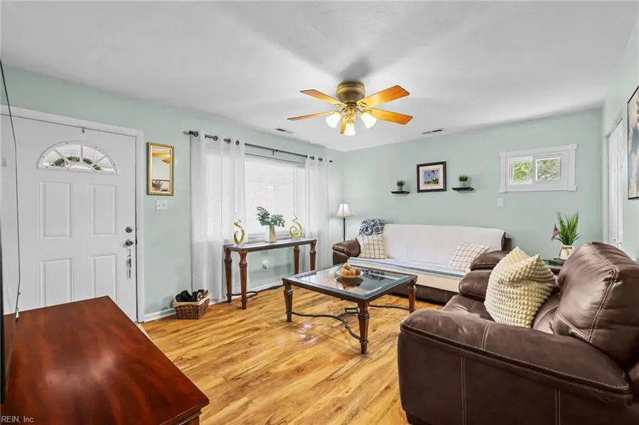4122 Shawnee Road, Chesapeake, VA 23325 - #2