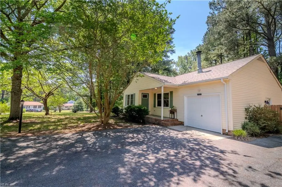 6464 Meadow Drive, Gloucester, VA 23061 - #2