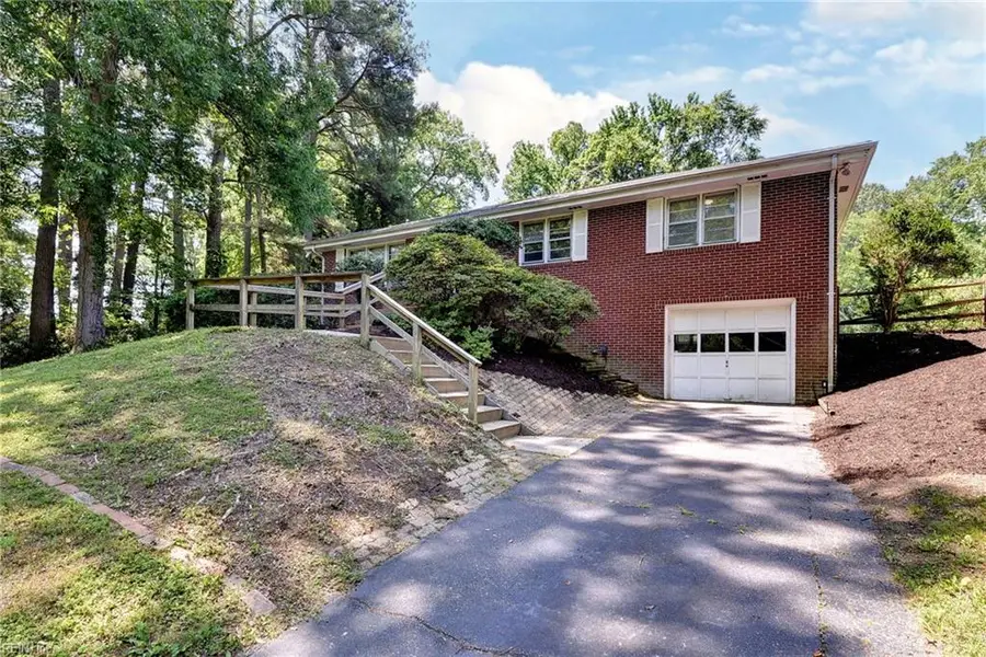 18 Owens Road, Newport News, VA 23602 - #3