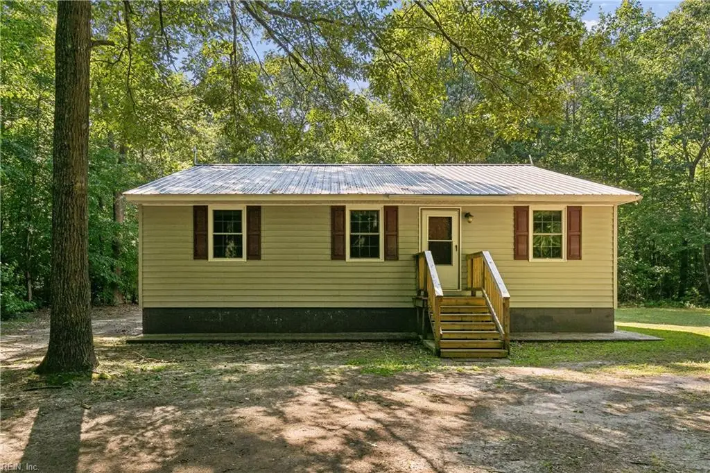 4497 Backwoods Lane, Hayes, VA 23072 - #1