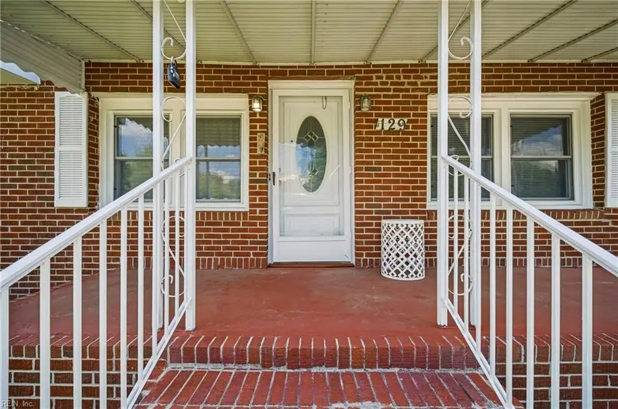 129 S 6th Street, Suffolk, VA 23434 - #2