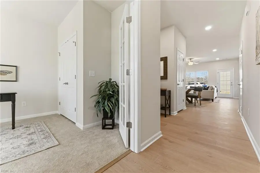 901 Railroad Avenue, Chesapeake, VA 23324 - #2