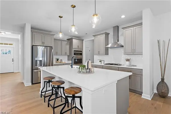 204 Kwanzan Court, Chesapeake, VA 23322