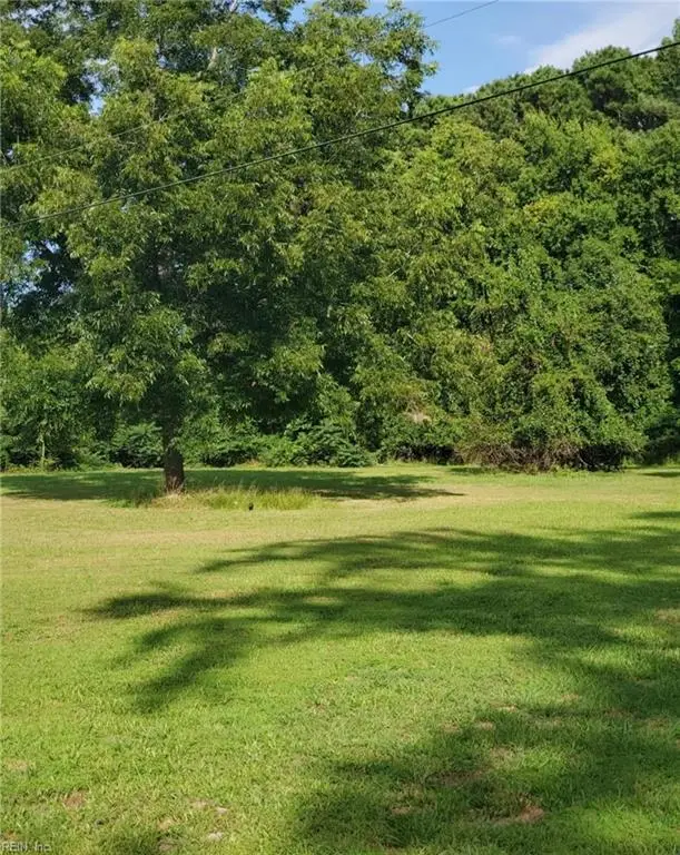 2208 Old Ferry Road, Hudgins, VA 23076 - #1