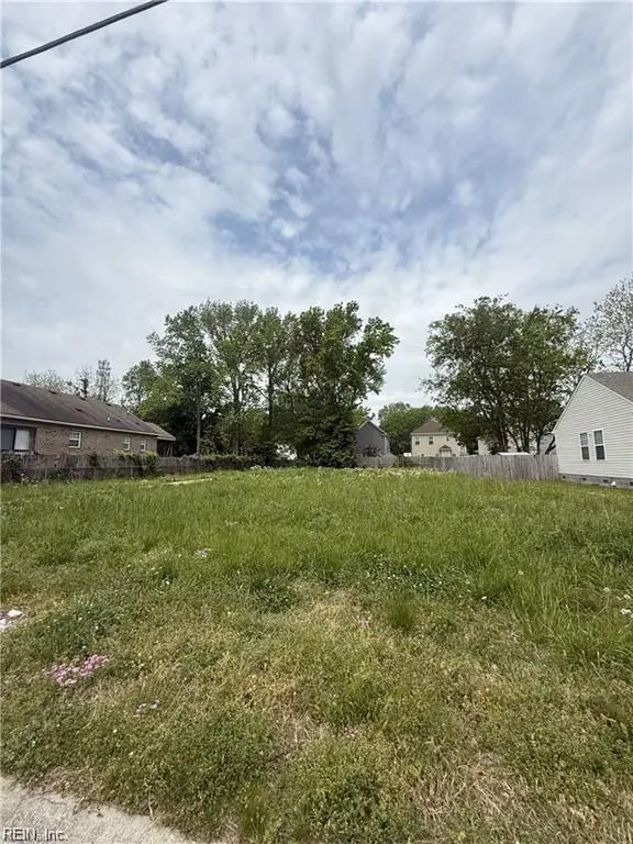 6232 Old Townpoint Road, Suffolk, VA 23435 - #2
