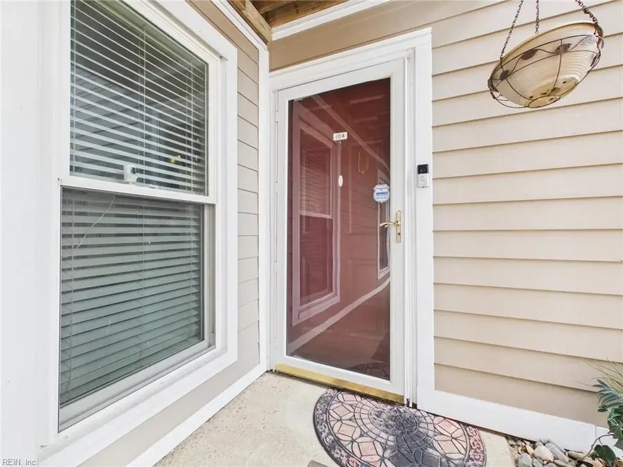 512 24th Street #104, Virginia Beach, VA 23451 - #2