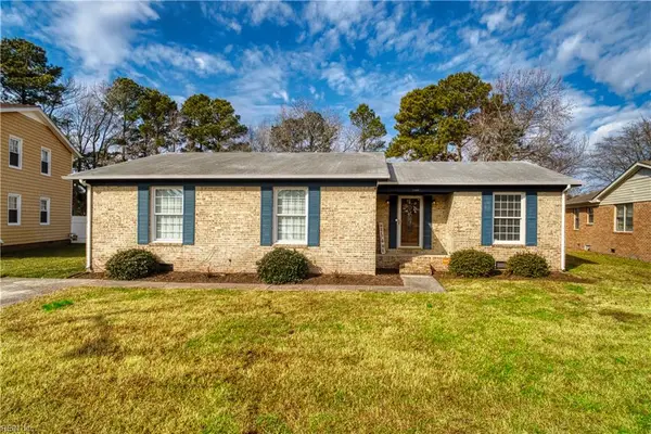 1447 Lake Forest Drive, Portsmouth, VA 23701
