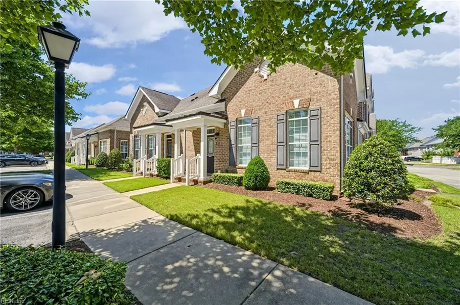 1029 Warrington Boulevard, Chesapeake, VA 23320 - #2