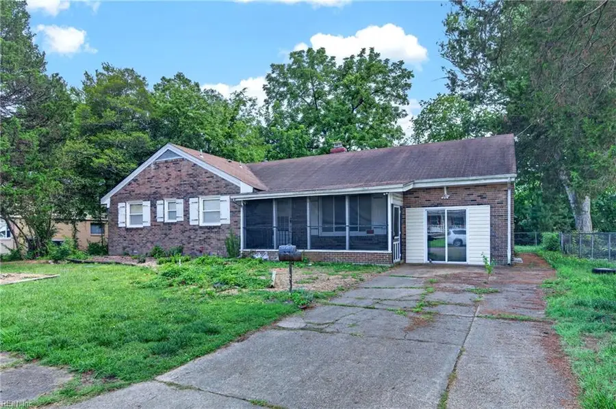 149 Raymond Drive, Hampton, VA 23666 - #3