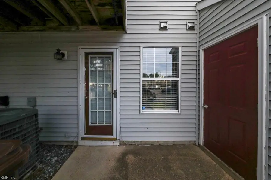 3325 Clover Meadows Drive, Chesapeake, VA 23321 - #2