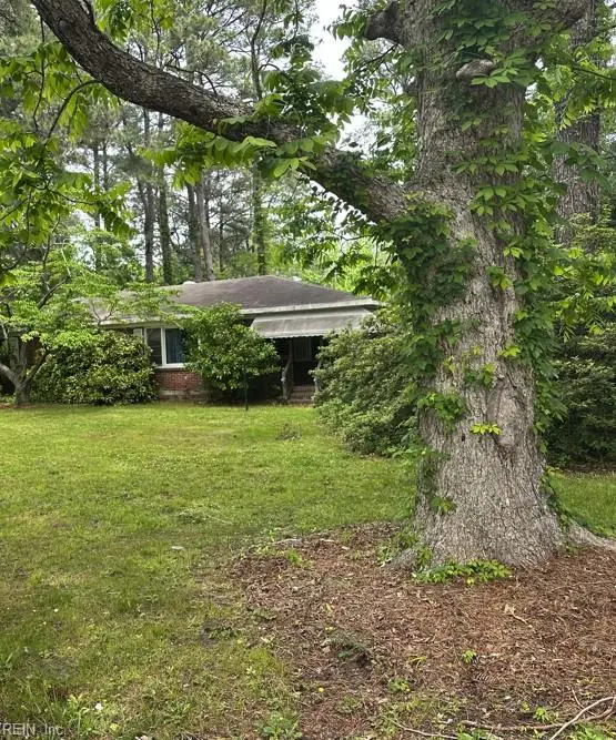 1802 County Street, Elizabeth City, NC 27909